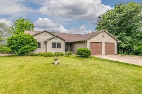 2706 W 15th St S, Newton, IA 50208