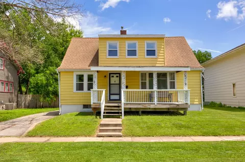 221 9th St, West Des Moines, IA 50265