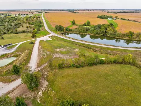158 Lake Dr, Melrose, IA 52569