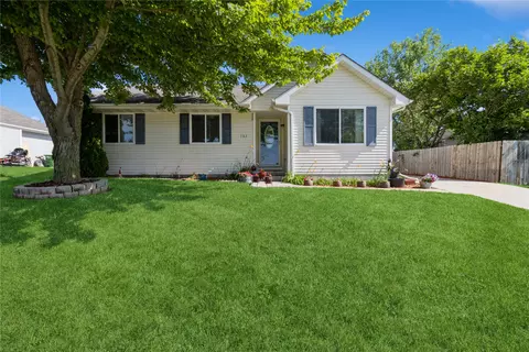 302 W 18th Pl, Indianola, IA 50125