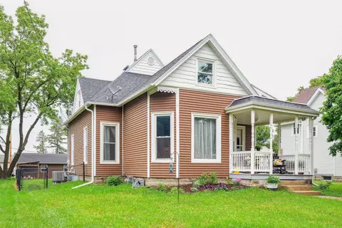 605 Adair St, Adair, IA 50002