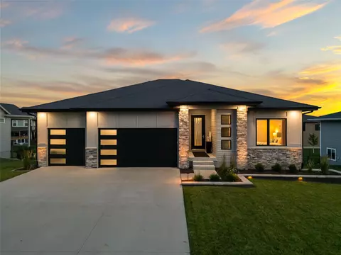 5201 NW 12th St, Ankeny, IA 50023