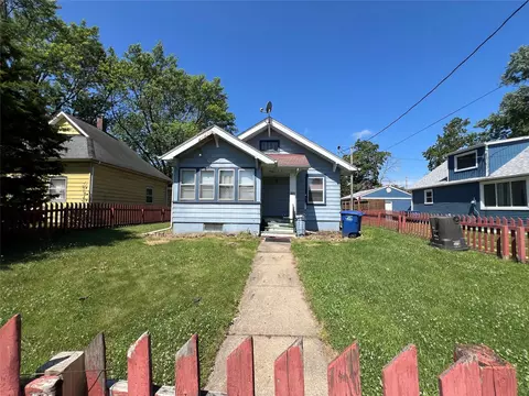 1406 E 15th St, Des Moines, IA 50316