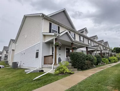 645 Newport Pl, Norwalk, IA 50211