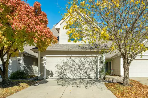 3305 Ep True Pkwy #1302, West Des Moines, IA 50265