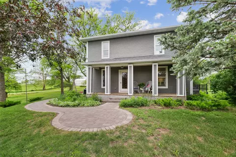 1741 Pitzer Rd, Earlham, IA 50072