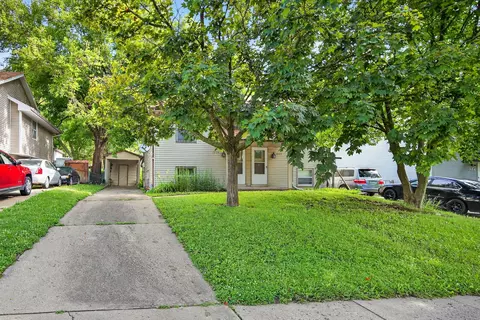 1858 E Park Ave, Des Moines, IA 50320