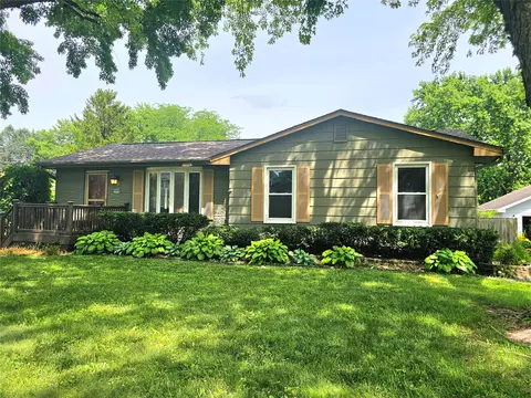 2909 78th St, Urbandale, IA 50322