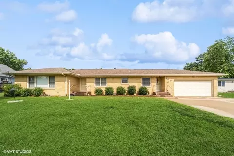 1805 Sycamore St, Granger, IA 50109