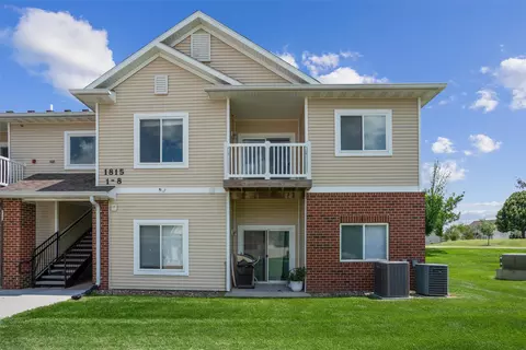 1815 SW White Birch Cir #3, Ankeny, IA 50023