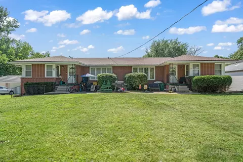1372 72nd St, Windsor Heights, IA 50324