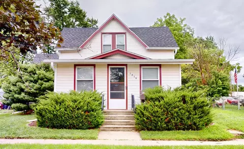 1216 Linn St, Boone, IA 50036