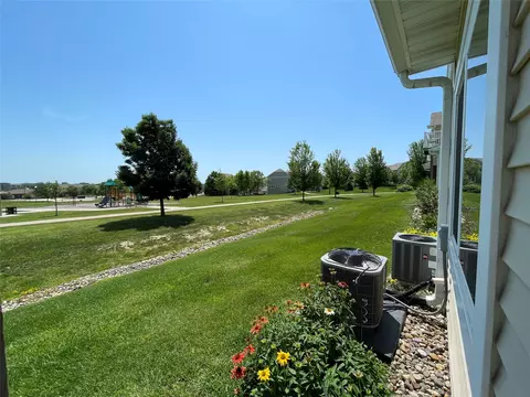 1805 SW White Birch Cir #10, Ankeny, IA 50023