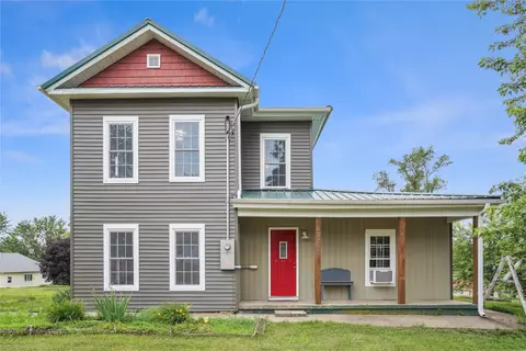 320 E Main St, Lacona, IA 50139