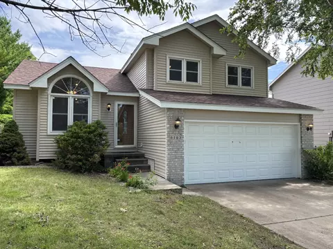 6162 Pommel Pl, West Des Moines, IA 50266