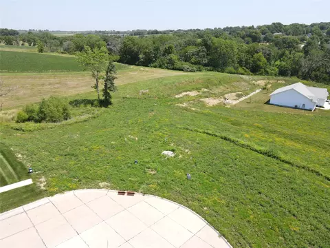lot8 W Lincoln Pl, Indianola, IA 50125