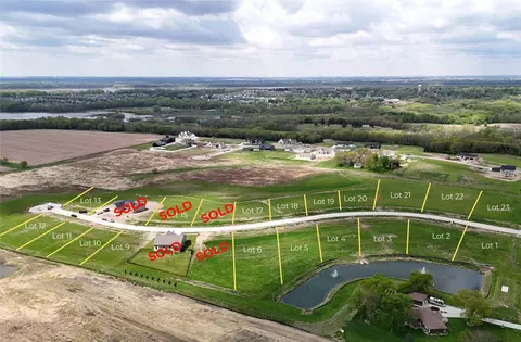 476 NE Monarch Dr, Polk City, IA 50226
