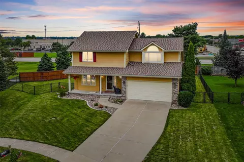 6628 Monticello Ct, Johnston, IA 50131