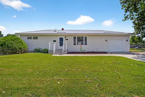 1114 W Nevada St, Marshalltown, IA 50158
