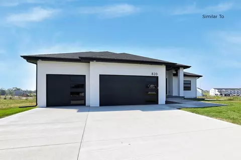 468 NE Monarch Dr, Polk City, IA 50226