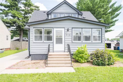 915 Rose Ave, Des Moines, IA 50315