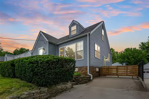 3423 Washington Ave, Des Moines, IA 50310