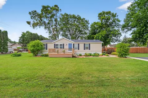 218 W Clay St, Panora, IA 50216