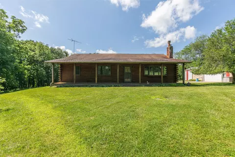 27932 337th Ct, Adel, IA 50003