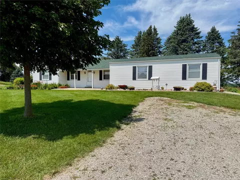 9692 Highway 14 Hwy N, Laurel, IA 50141
