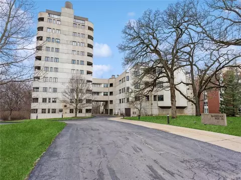 3920 Grand Ave #5TE, Des Moines, IA 50312