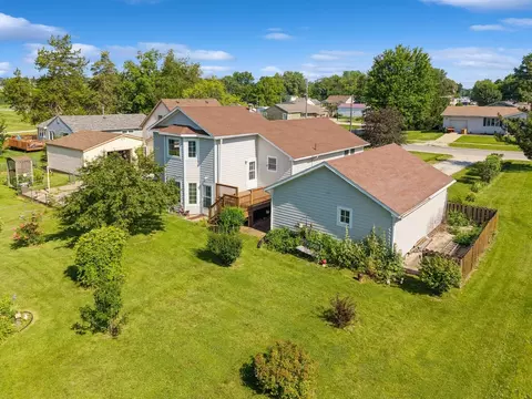 780 Iowa Ave, Martensdale, IA 50160