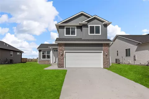 1425 Locust St, Waukee, IA 50263