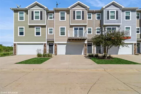 1024 NE 49th Ln, Ankeny, IA 50021