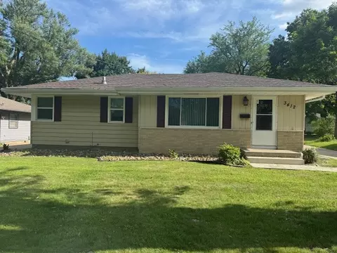 3412 Crestmoor Pl, Des Moines, IA 50310
