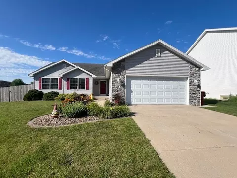 4806 Waller St, Ames, IA 50014