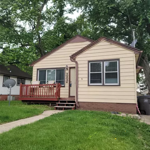 3224 SW 13th Pl, Des Moines, IA 50315
