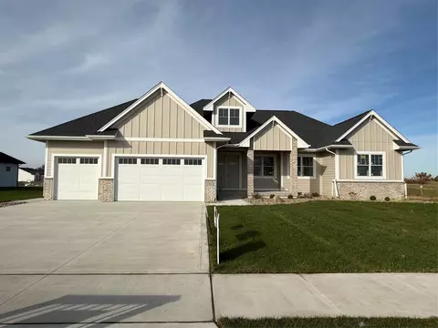 1910 NE Pond View Ct, Ankeny, IA 50021