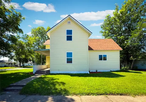 1024 Tennyson Ave, Stratford, IA 50249