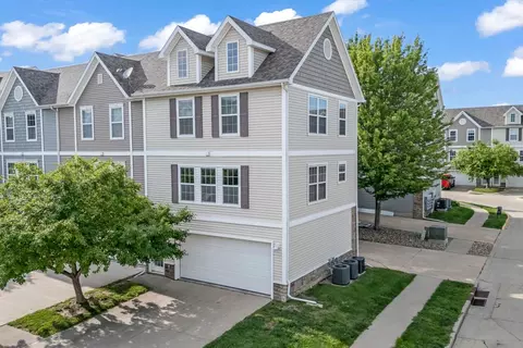 3018 SW Arlan Ln, Ankeny, IA 50023