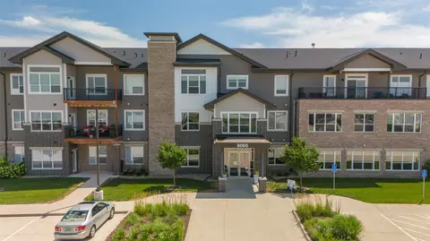 9065 Bishop Dr #314, West Des Moines, IA 50266