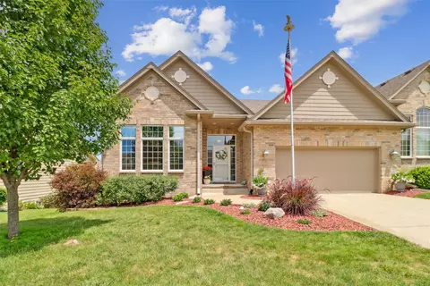 3607 152nd St, Urbandale, IA 50323