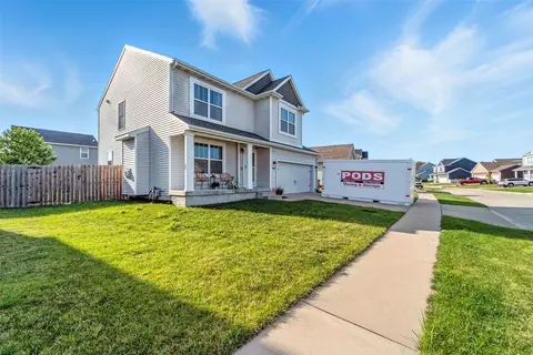 3504 Hawthorn Dr SW, Bondurant, IA 50035