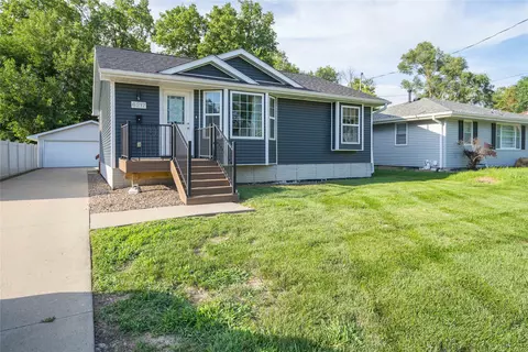 6217 Welker Ave, Des Moines, IA 50312