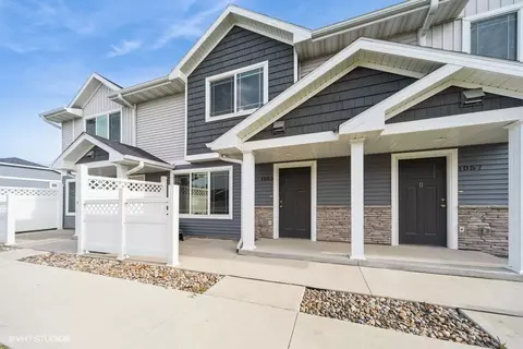 1053 NE 58th Ln, Ankeny, IA 50021