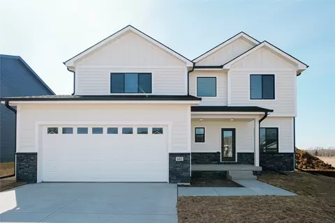 602 E Vista Lake Ave, Polk City, IA 50226