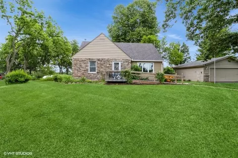644 N 43rd St, Cumming, IA 50061