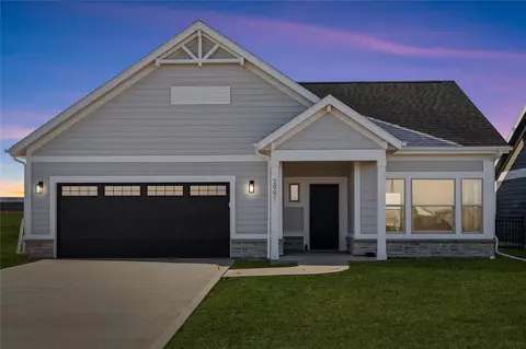 2991 Goldenrod Ct, Pella, IA 50219