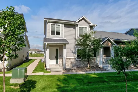427 Spring Crest Ln, Waukee, IA 50263