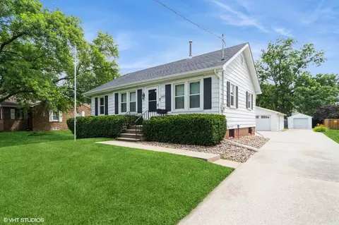 3411 61st St, Des Moines, IA 50322