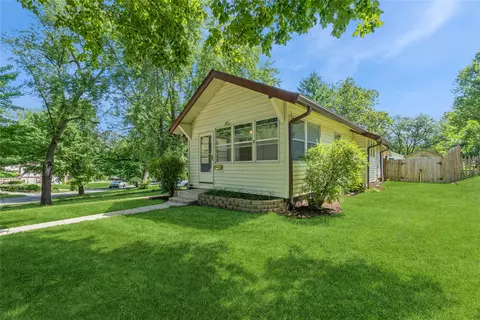 2521 40th St, Des Moines, IA 50310